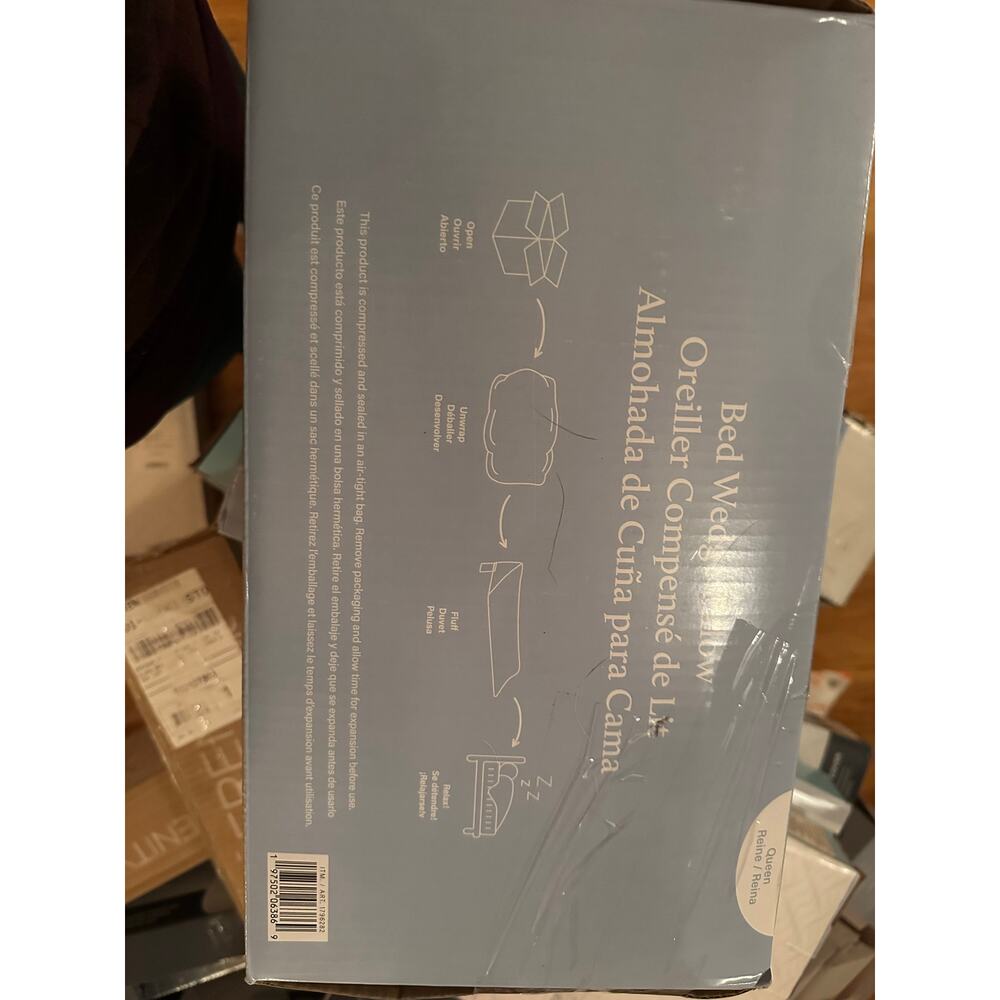 Essential Comfort Bed Wedge Pillow
Buy one and second at $12 - Picture 2 of 3